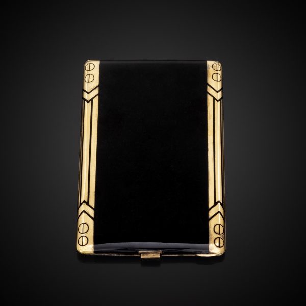 GHISO <br> Cigarette box