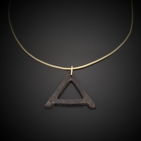 Egyptian necklace <br> Architect's compass