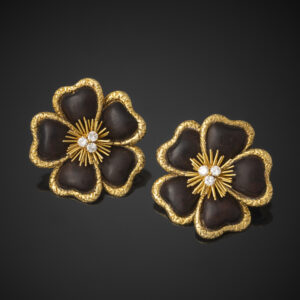 VAN CLEEF & ARPELS <br> Paire de Boucles d'Oreilles