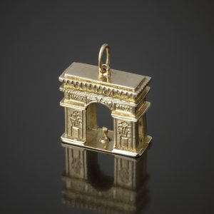 CARTIER <br> Arc de Triomphe Charm's
