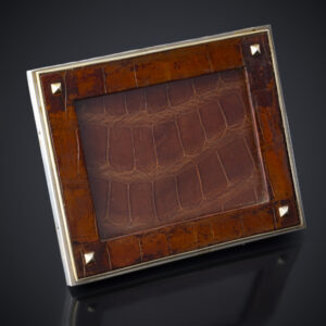 CARTIER <br> Frame